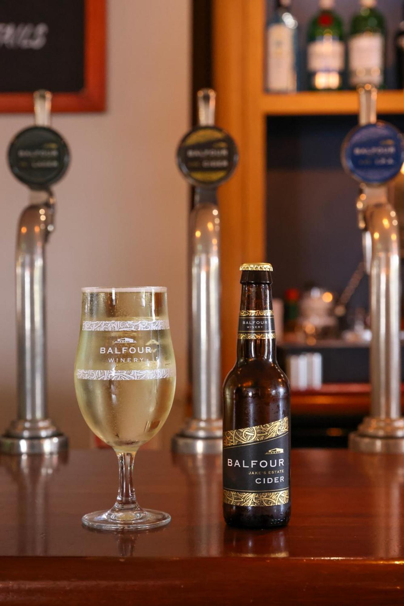 The Goudhurst Inn Eksteriør bilde