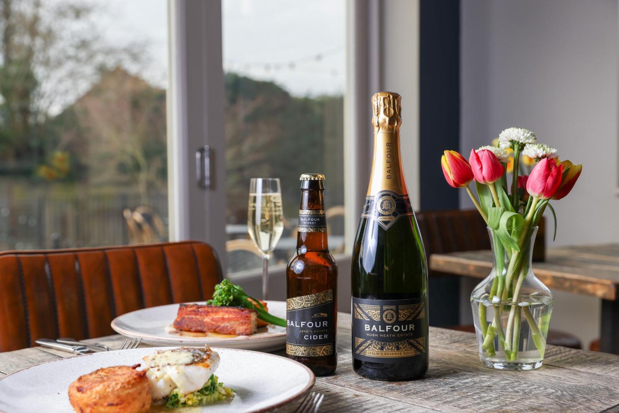 The Goudhurst Inn Eksteriør bilde